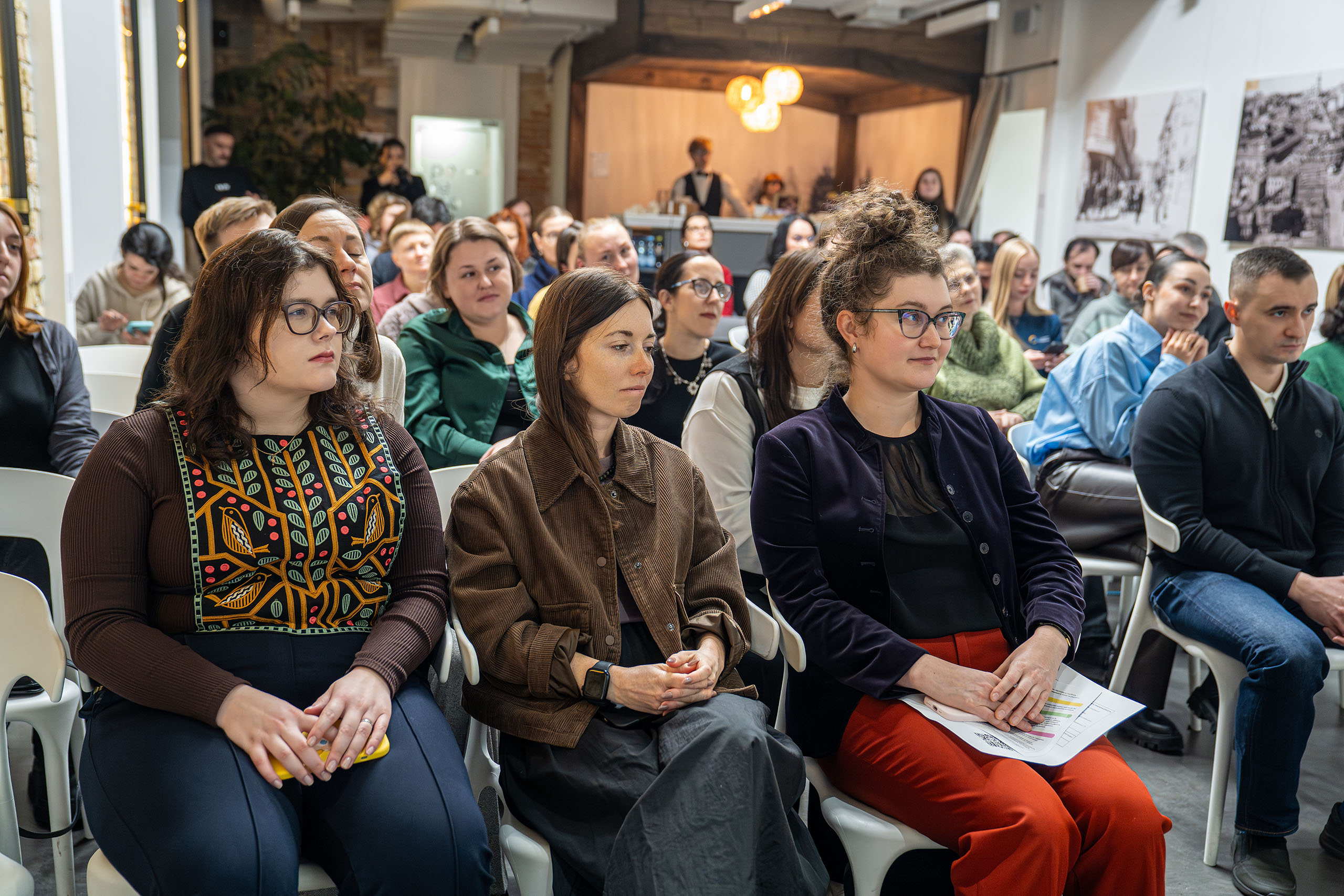 Audience to presentation